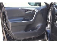 Vehicle Thumb #7