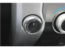 Vehicle Thumb #29