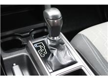 Vehicle Thumb #32