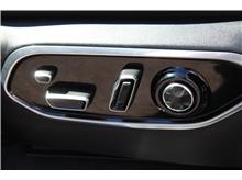 Vehicle Thumb #14