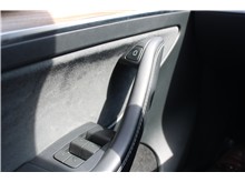 Vehicle Thumb #17