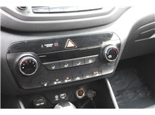Vehicle Thumb #19