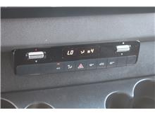 Vehicle Thumb #30