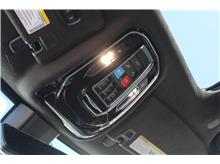 Vehicle Thumb #37