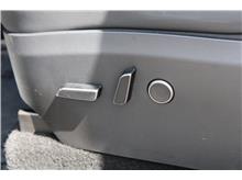 Vehicle Thumb #17