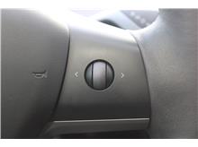 Vehicle Thumb #22