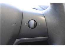 Vehicle Thumb #18
