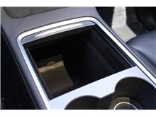 Vehicle Thumb #26