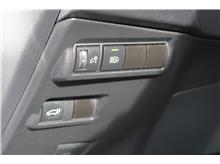 Vehicle Thumb #16