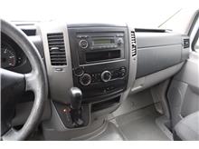 Vehicle Thumb #17