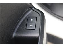 Vehicle Thumb #15