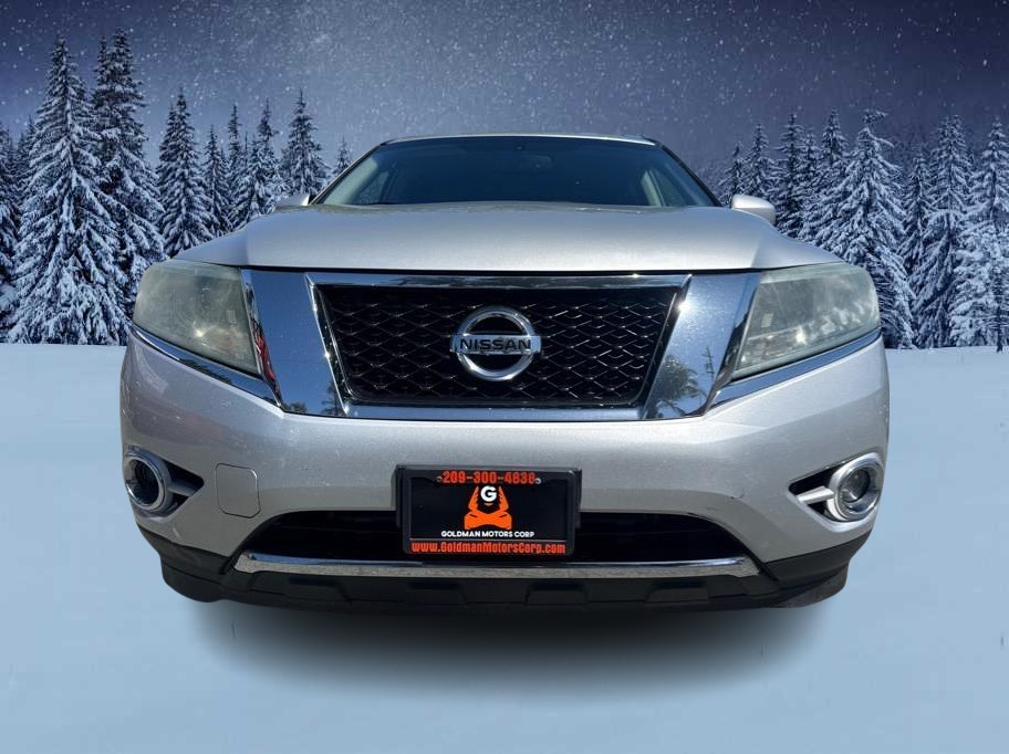 2016 Nissan Pathfinder SV - Photo 2