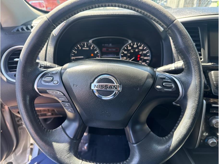 2016 Nissan Pathfinder SV - Photo 20