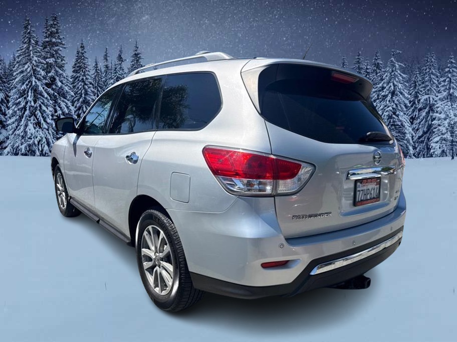 2016 Nissan Pathfinder SV - Photo 5