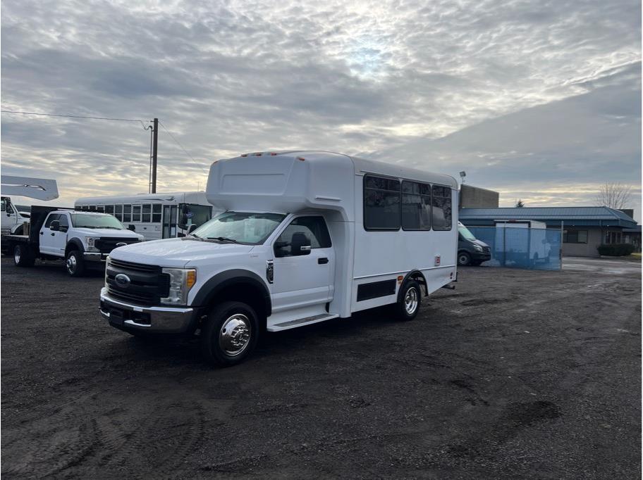 2017 Ford F450 Super Duty Regular Cab & Chassis