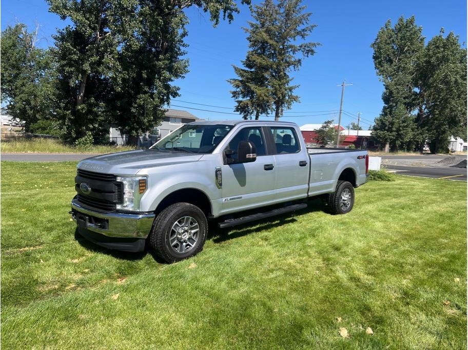 2019 Ford F350 Super Duty Crew Cab from ATS Finance