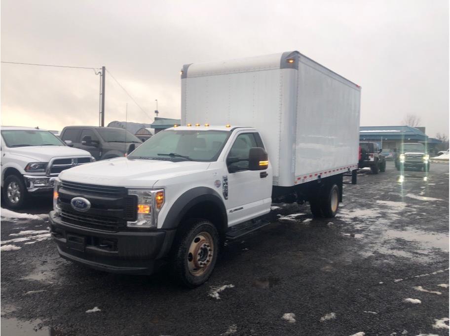 2019 Ford F450 Super Duty Regular Cab & Chassis