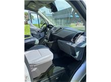 Vehicle Thumb #15