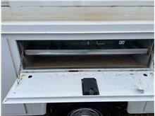 Vehicle Thumb #18