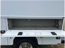Vehicle Thumb #15