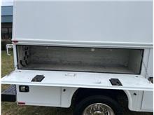 Vehicle Thumb #20
