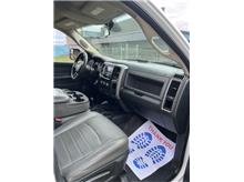 Vehicle Thumb #23