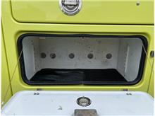 Vehicle Thumb #13