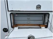 Vehicle Thumb #11