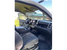 Vehicle Thumb #12