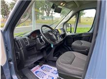 Vehicle Thumb #9