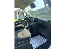 Vehicle Thumb #15