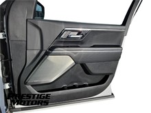 Vehicle Thumb #33