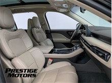 Vehicle Thumb #33