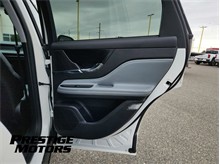 Vehicle Thumb #27