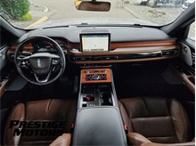 Vehicle Thumb #22