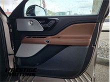 Vehicle Thumb #30