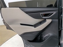 Vehicle Thumb #27
