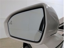Vehicle Thumb #16