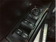 Vehicle Thumb #24