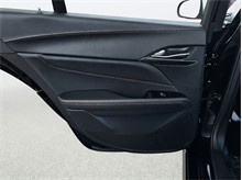 Vehicle Thumb #28