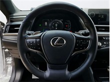 Vehicle Thumb #21