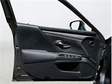 Vehicle Thumb #23