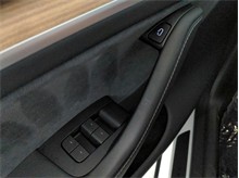 Vehicle Thumb #22