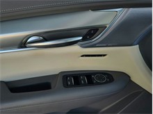 Vehicle Thumb #21