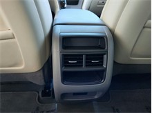 Vehicle Thumb #24