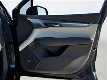 Vehicle Thumb #29