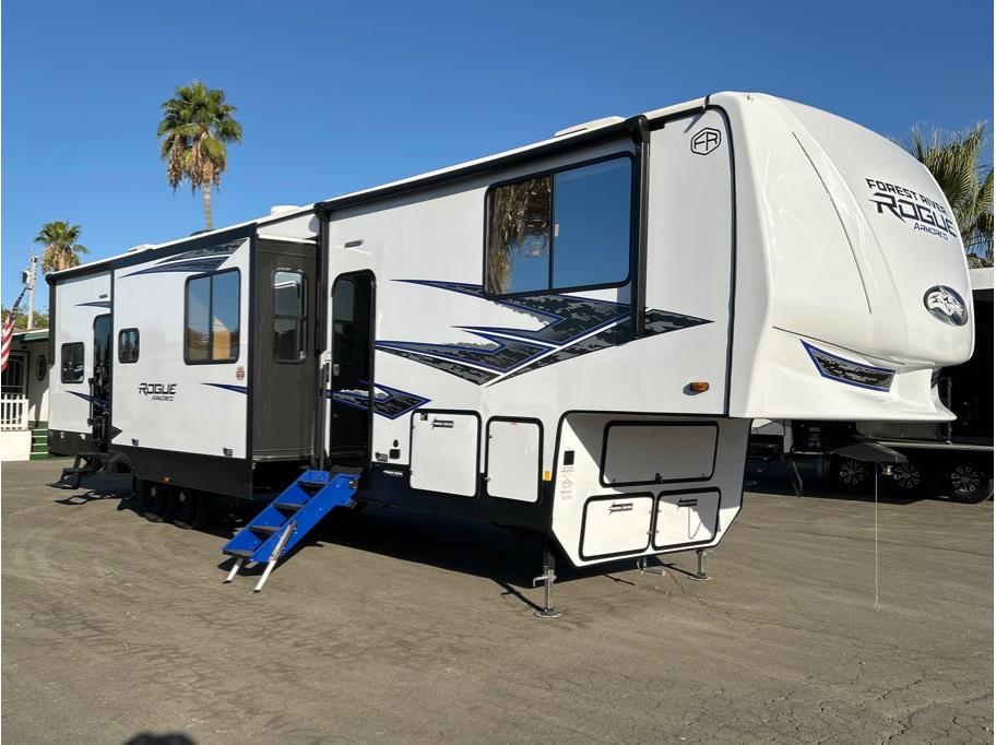 2027 Forest River Vengeance Roque Armoured VGF391T145-81 from Epic RV Superstore