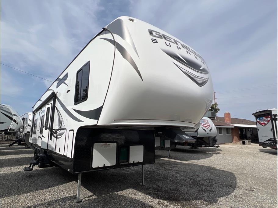 2017 Genesis Supreme 40GS from Epic RV 