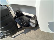 Vehicle Thumb #7