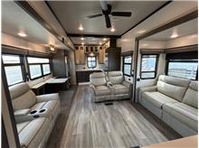 Vehicle Thumb #7